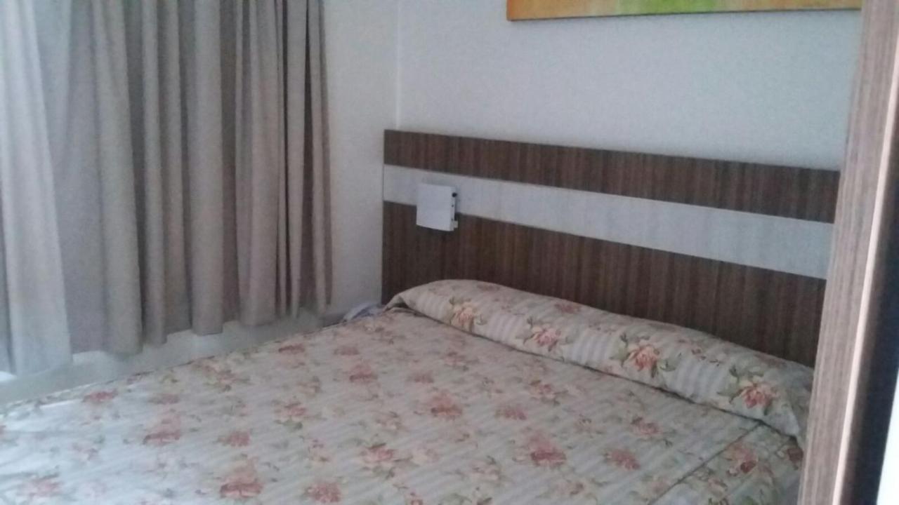 Lacqua Di Roma Com Piscina De Ondas 卡达斯诺瓦斯 外观 照片
