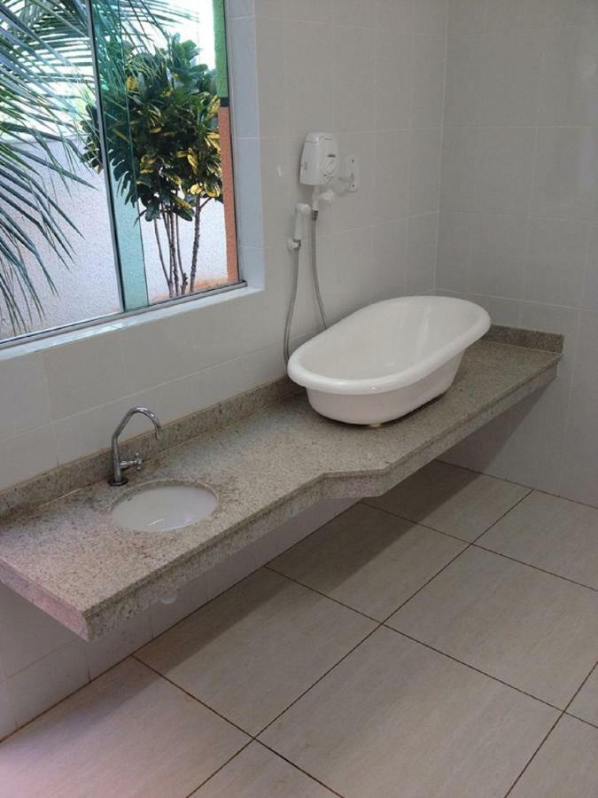 Lacqua Di Roma Com Piscina De Ondas 卡达斯诺瓦斯 外观 照片