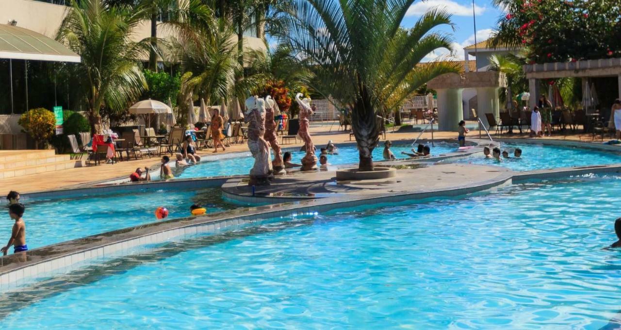 Lacqua Di Roma Com Piscina De Ondas 卡达斯诺瓦斯 外观 照片