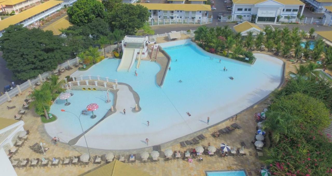 Lacqua Di Roma Com Piscina De Ondas 卡达斯诺瓦斯 外观 照片