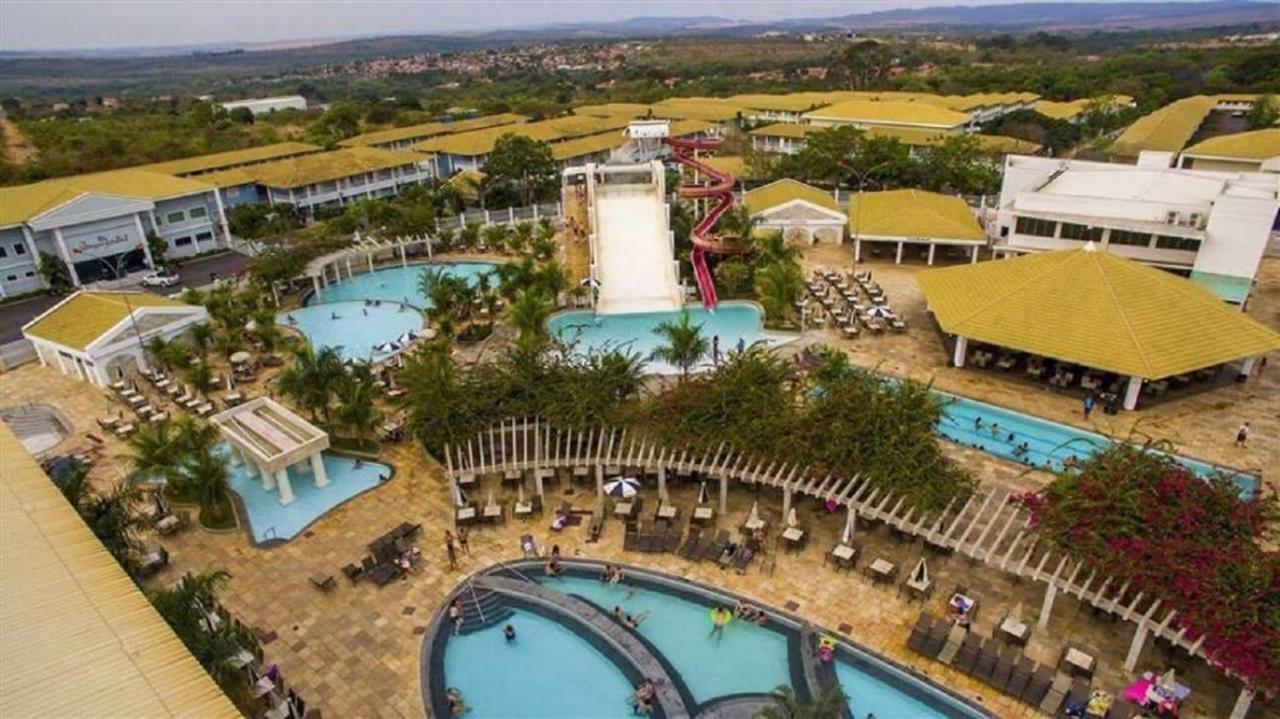 Lacqua Di Roma Com Piscina De Ondas 卡达斯诺瓦斯 外观 照片