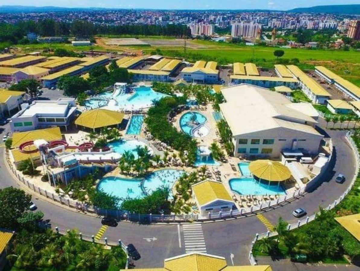 Lacqua Di Roma Com Piscina De Ondas 卡达斯诺瓦斯 外观 照片